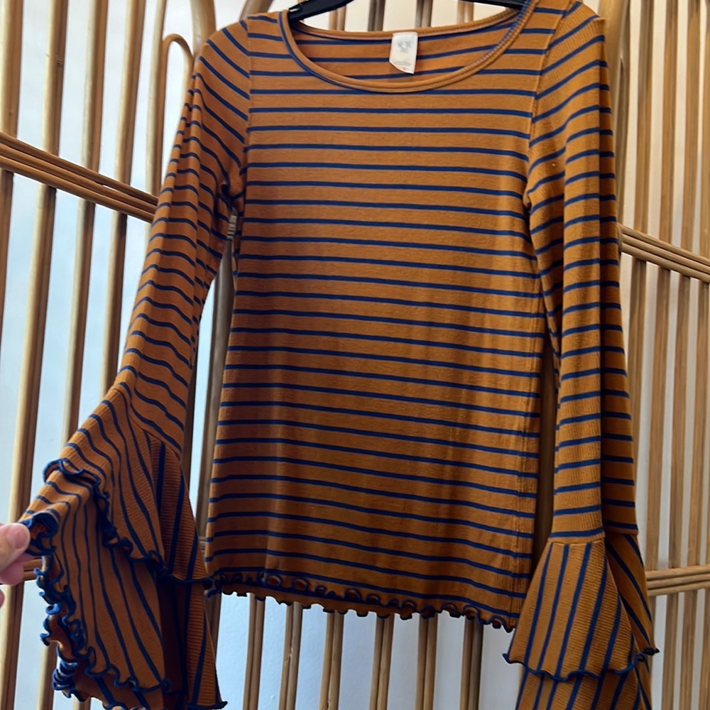 FREE PEOPLE Long Sleeved Bell-Sleeved Top - Medium